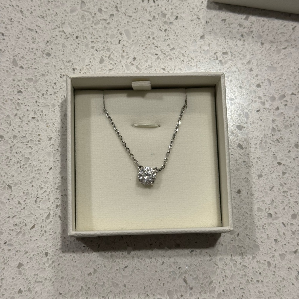Swarovski Elegant Silver Necklace with Crystal Pendant